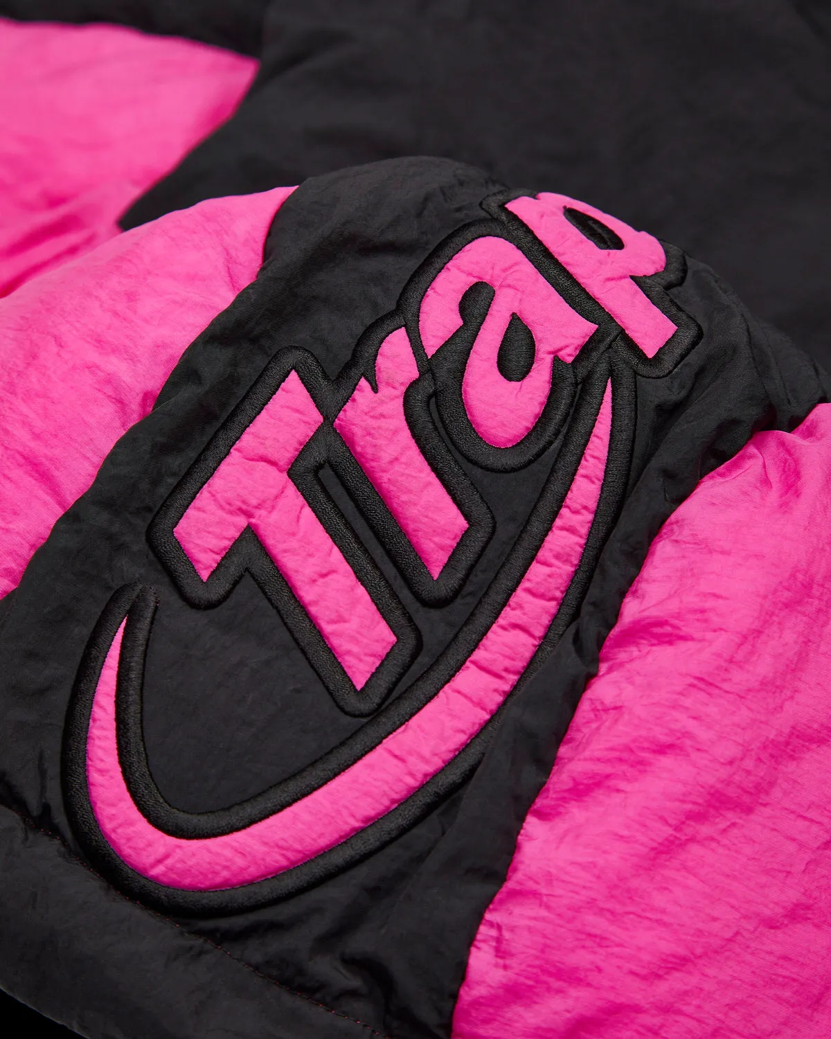 Hyperdrive Hooded Puffer - Black/Pink