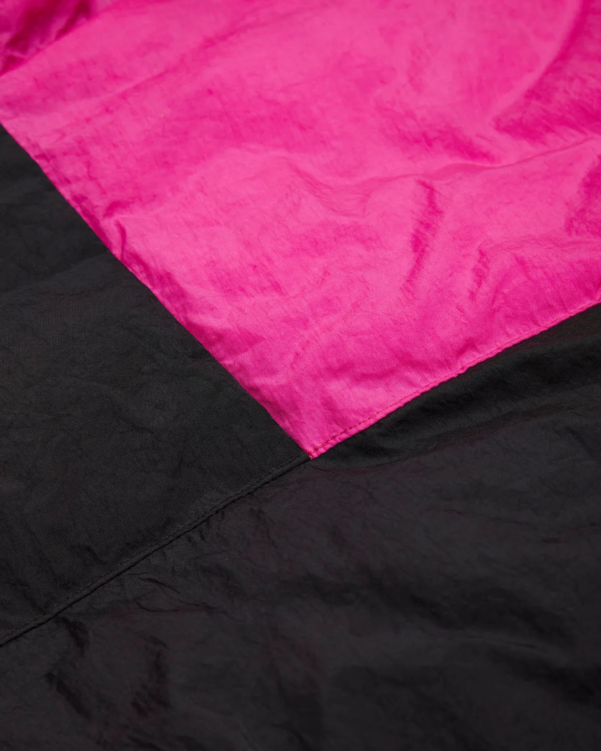 Hyperdrive Hooded Puffer - Black/Pink